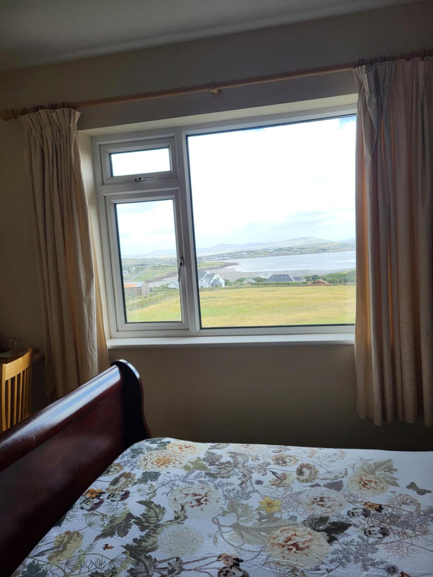Bed and Breakfast Kemar House Belmullet Exterior foto